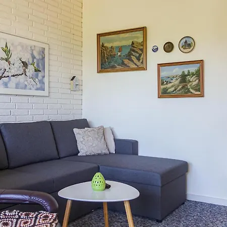 Appartement Stunning Apartment In Allinge